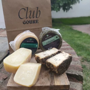 Dúo de quesos artesanos de Cáceres