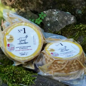 Queso de Cabra curado al Vino dulce (550g aprox)